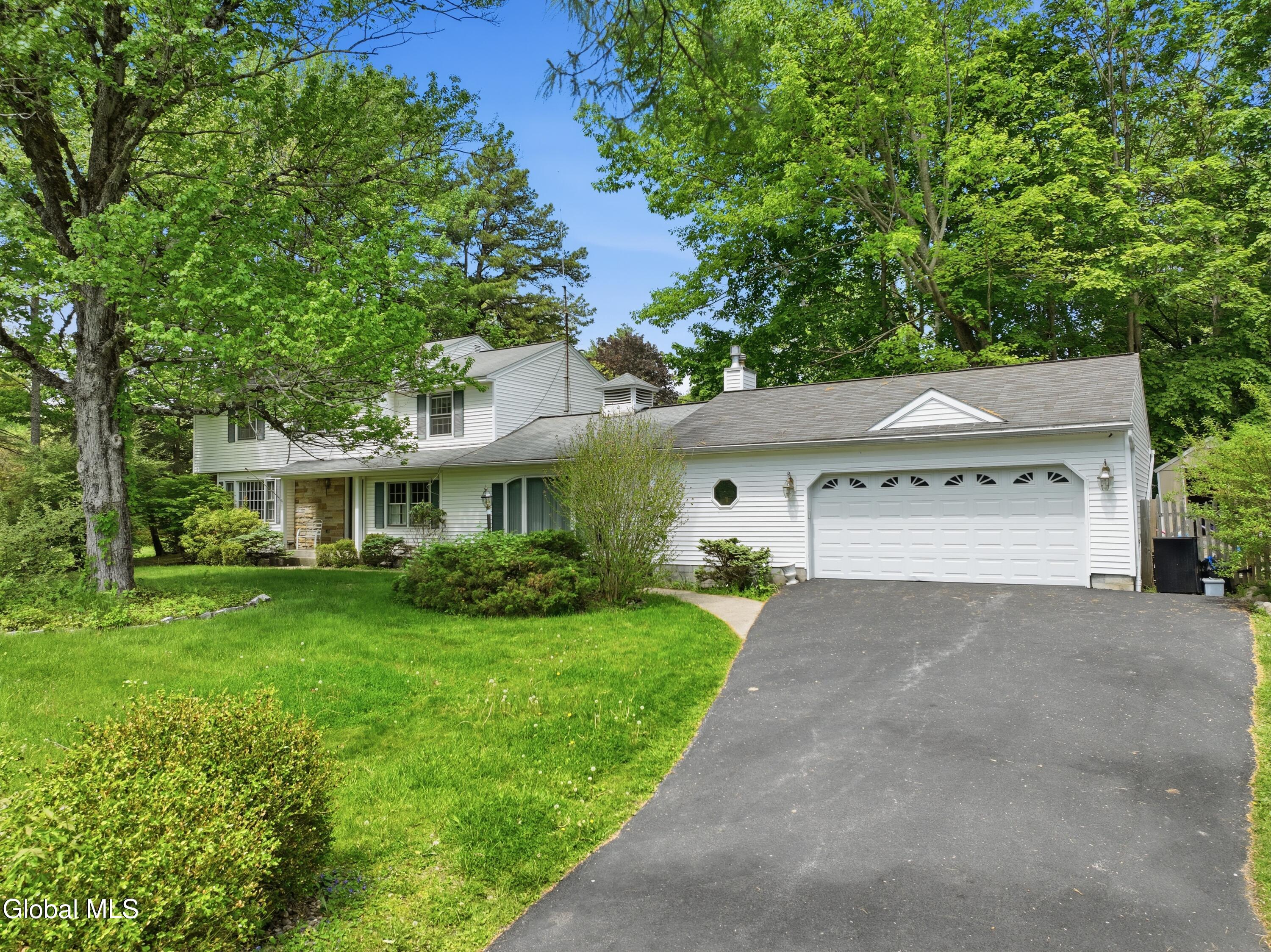 60 Thorndale Road Slingerlands NY 12159