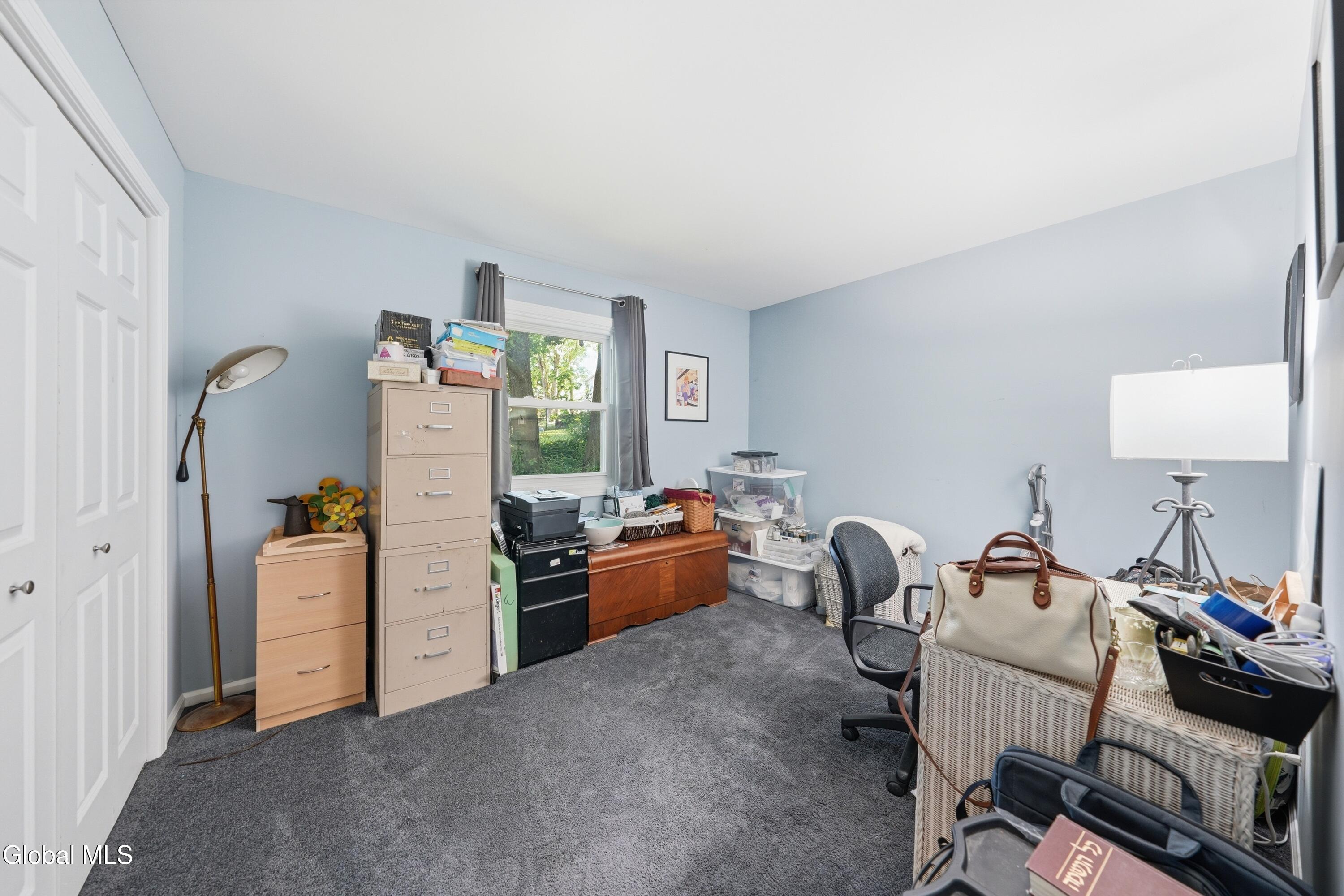 102 Marl Circle Ravena NY 12143