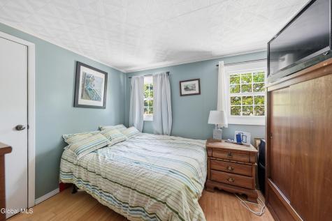 102 Marl Circle Ravena NY 12143