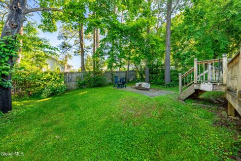102 Marl Circle Ravena NY 12143