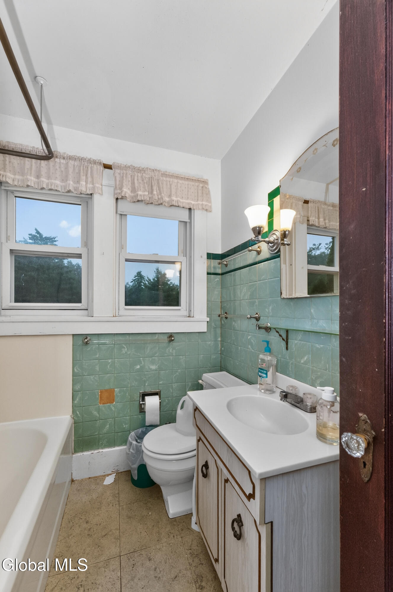 3779 Route 51 Hannacroix NY 12087