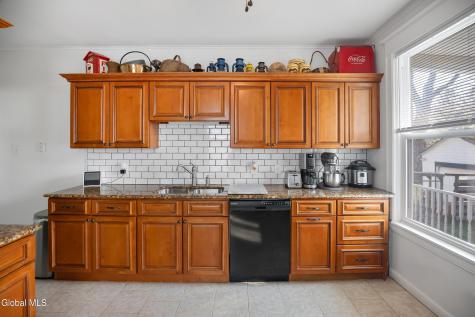 126 Elmer Avenue Schenectady NY 12308