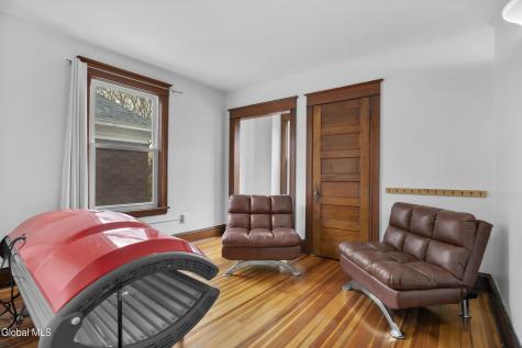 126 Elmer Avenue Schenectady NY 12308