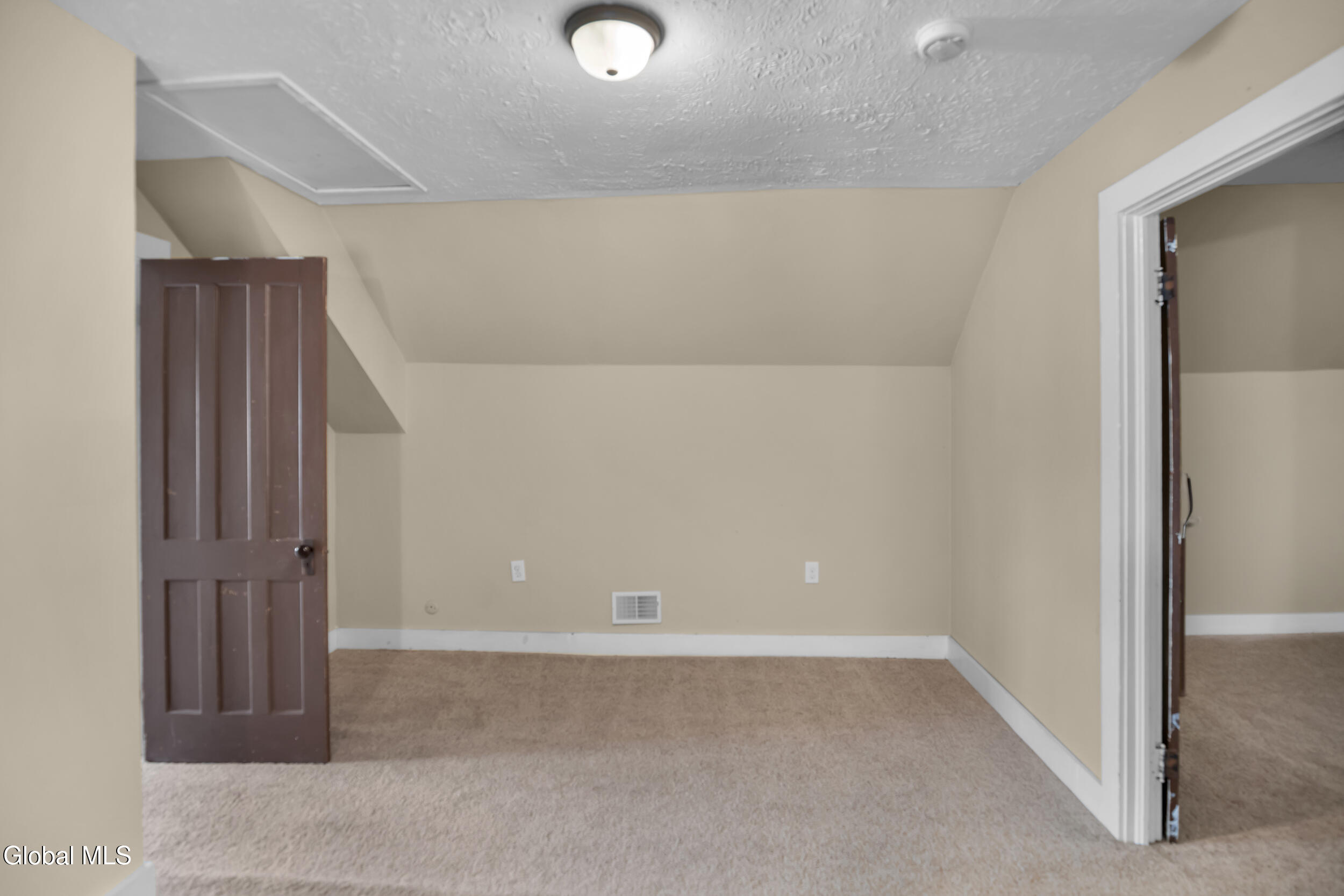 126 Elmer Avenue Schenectady NY 12308