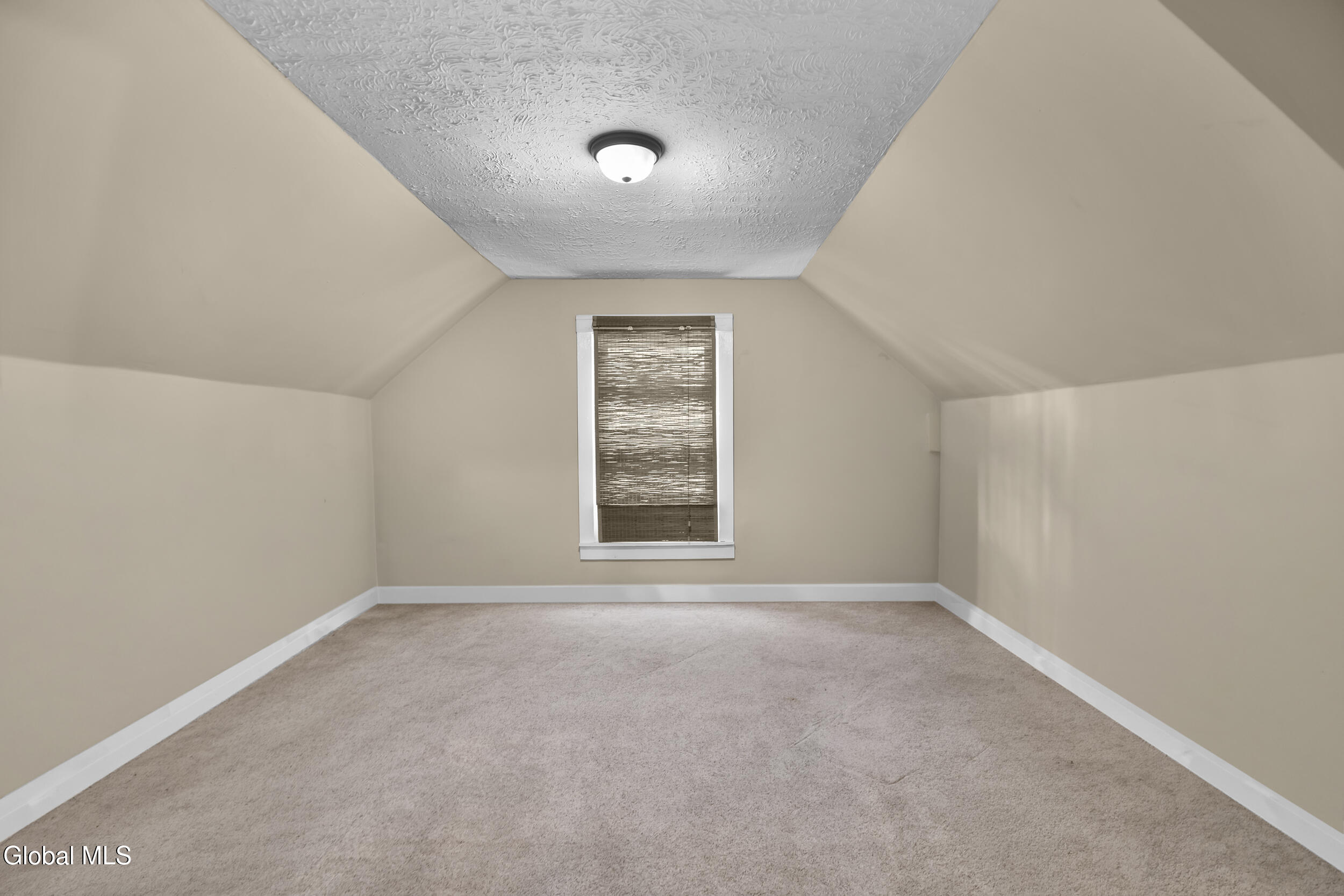 126 Elmer Avenue Schenectady NY 12308