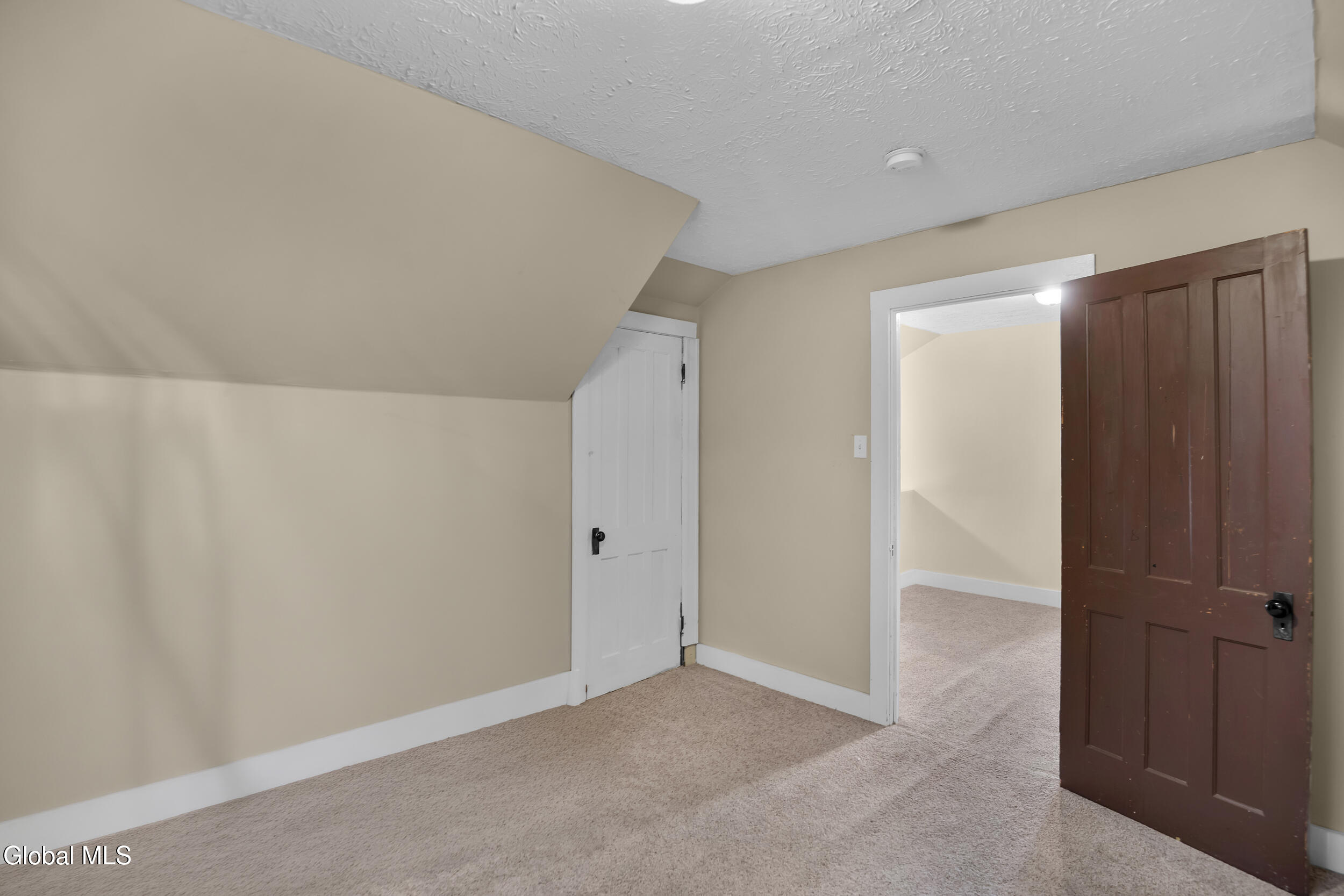 126 Elmer Avenue Schenectady NY 12308