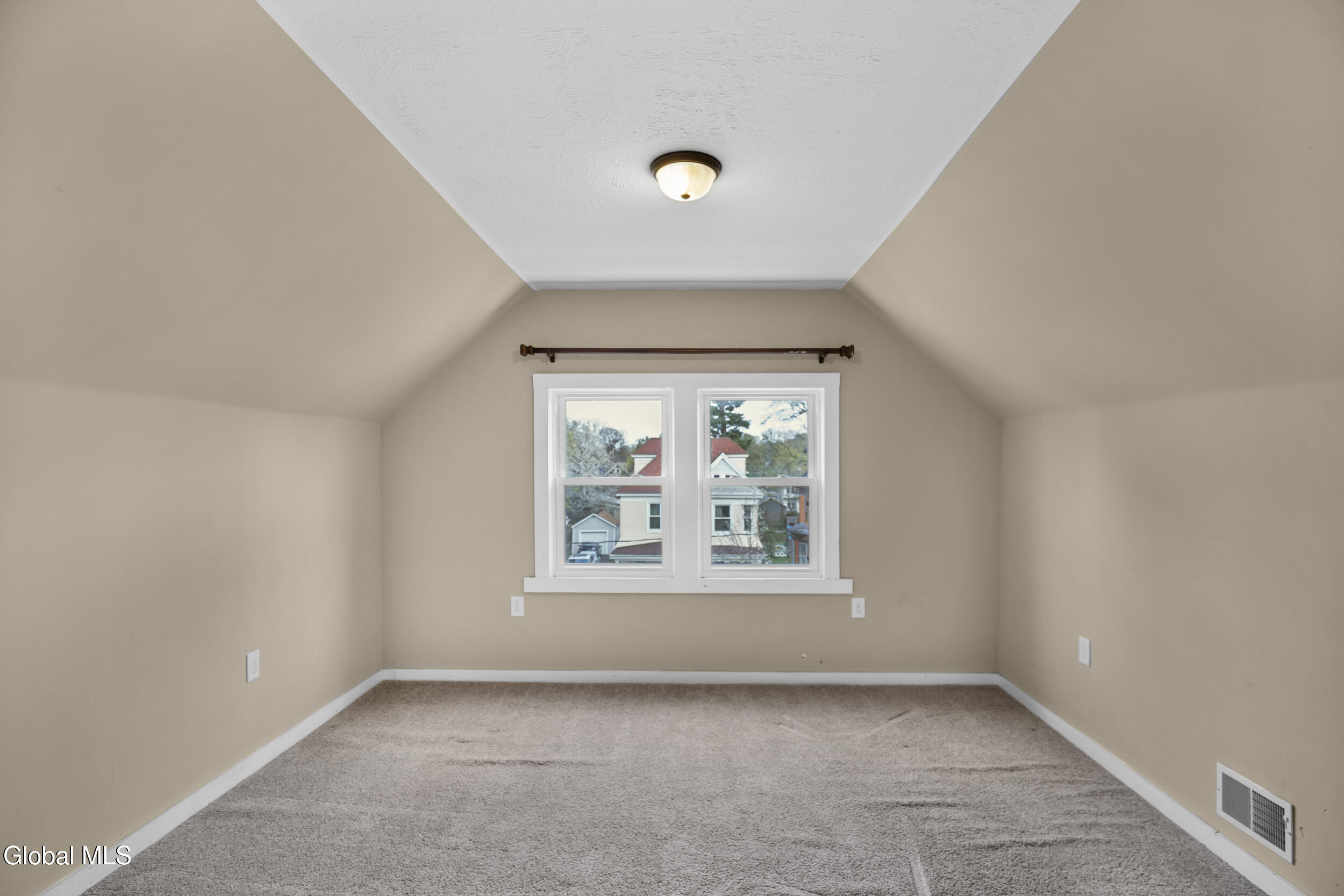 126 Elmer Avenue Schenectady NY 12308
