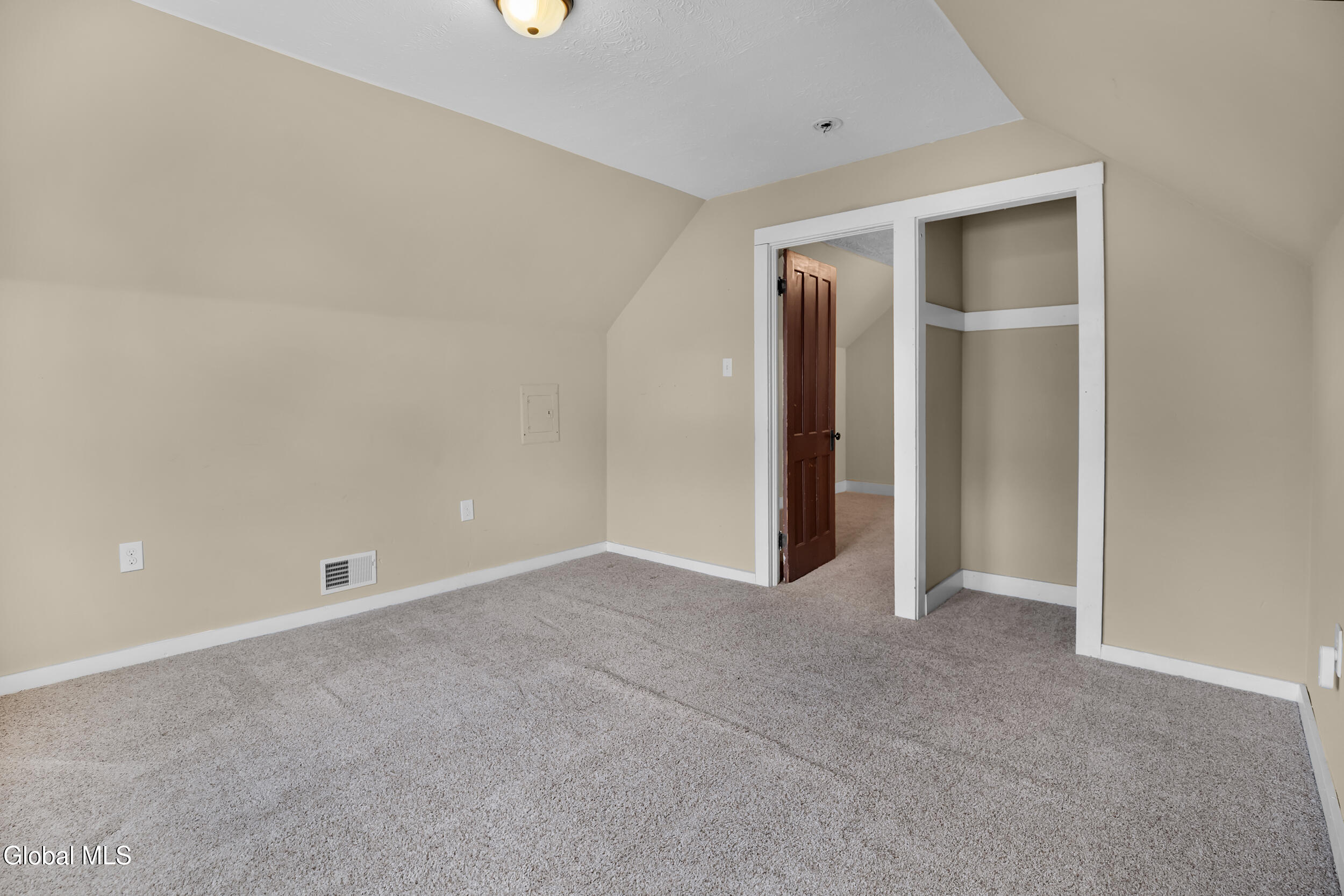 126 Elmer Avenue Schenectady NY 12308
