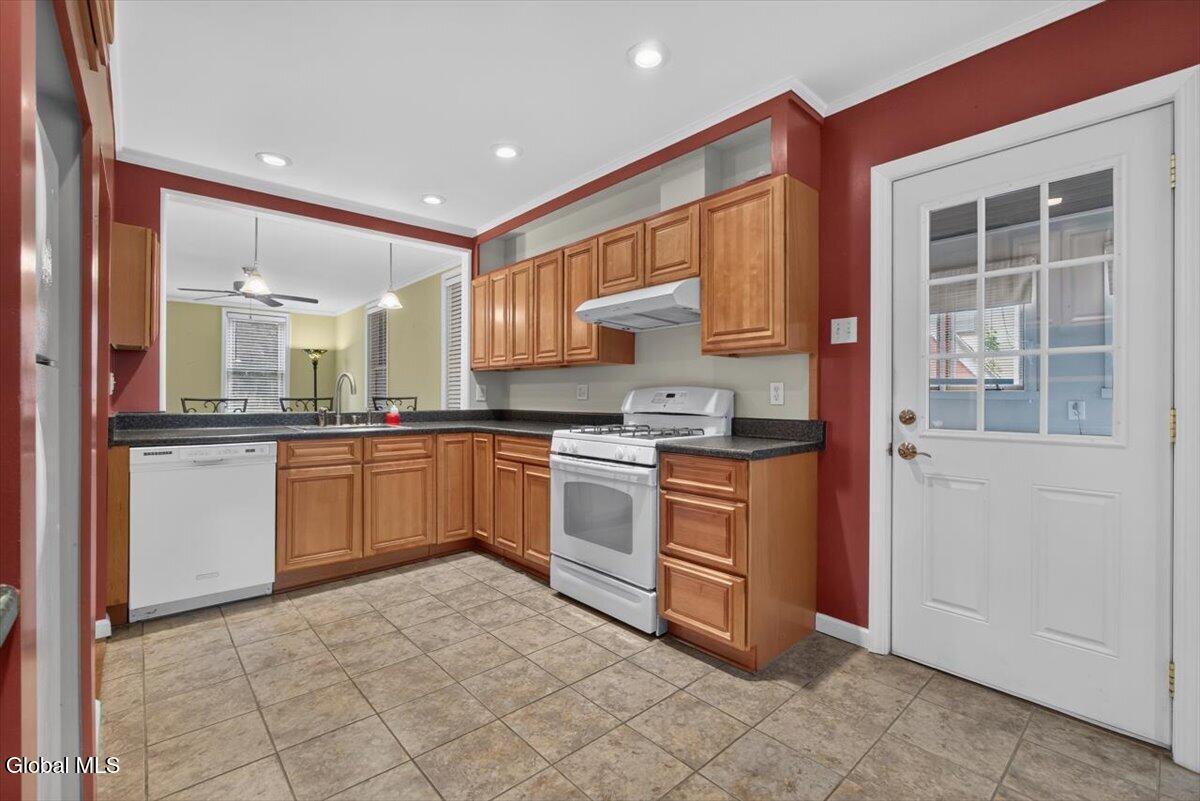 114 Burton Street Johnstown NY 12095