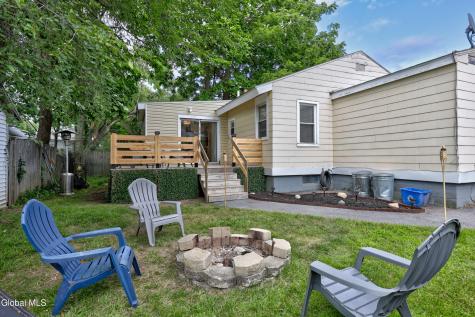 41 Hillcrest Avenue Schenectady NY 12304
