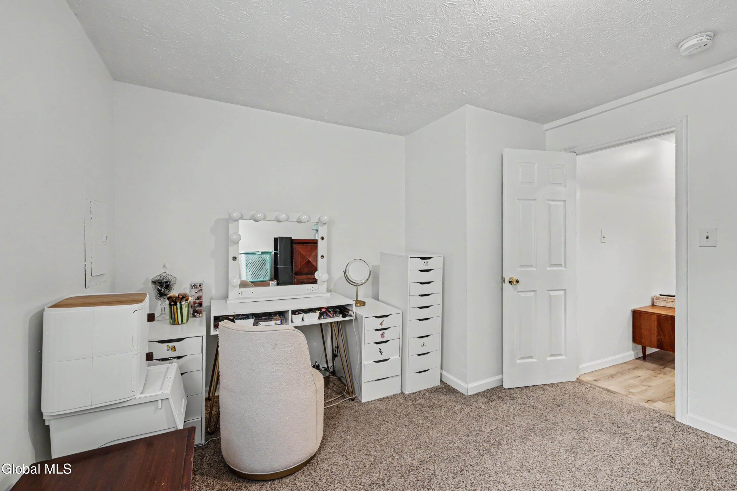 41 Hillcrest Avenue Schenectady NY 12304