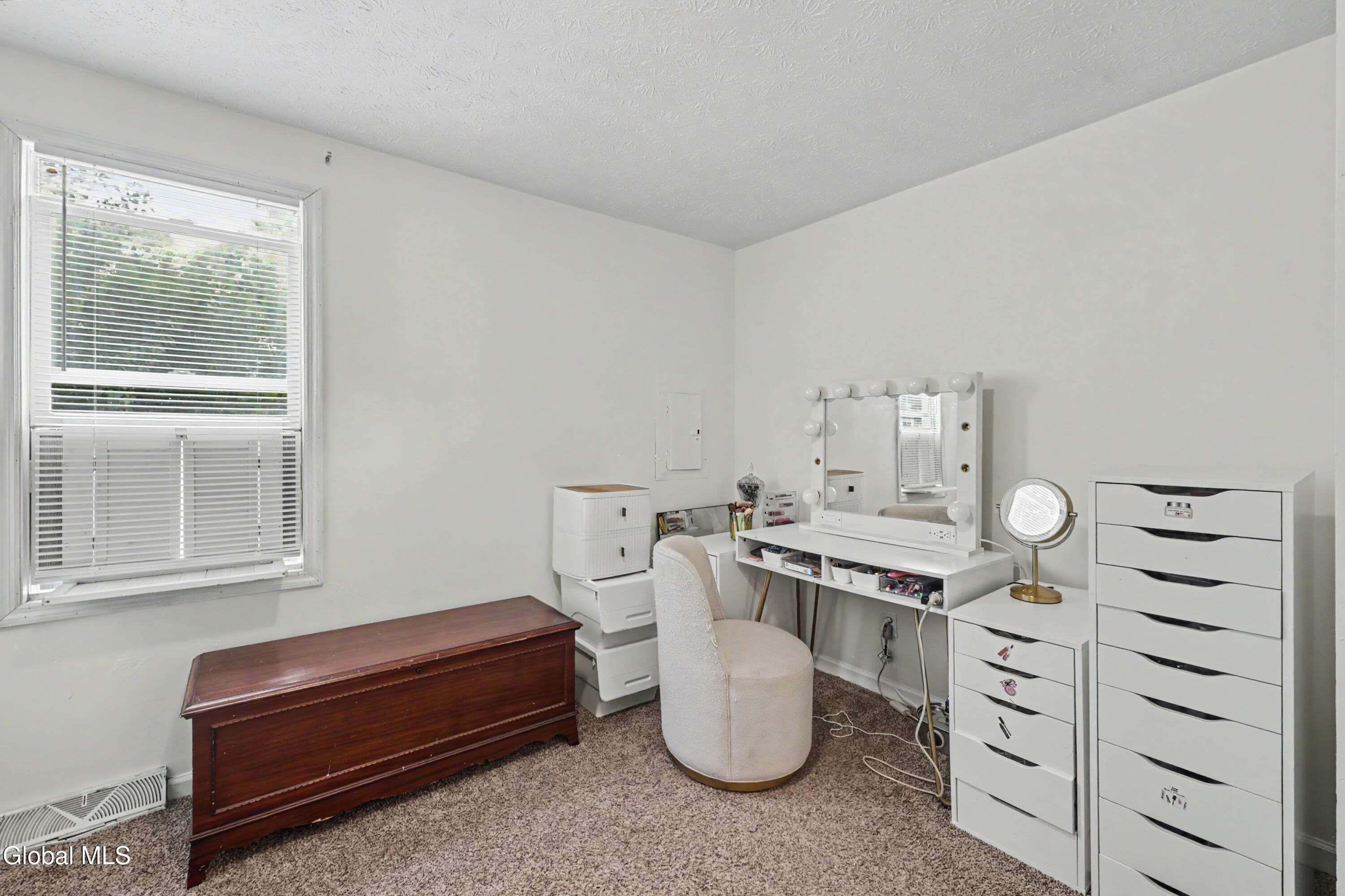 41 Hillcrest Avenue Schenectady NY 12304