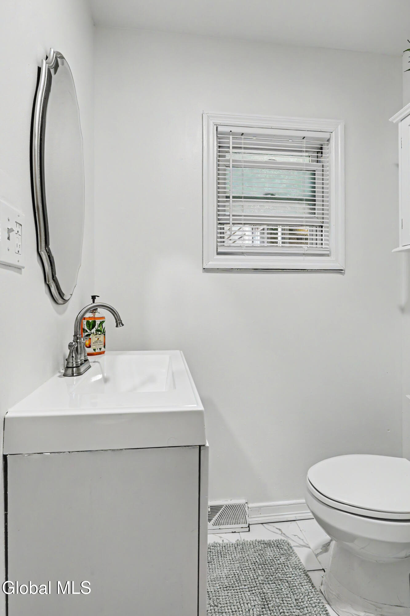 41 Hillcrest Avenue Schenectady NY 12304
