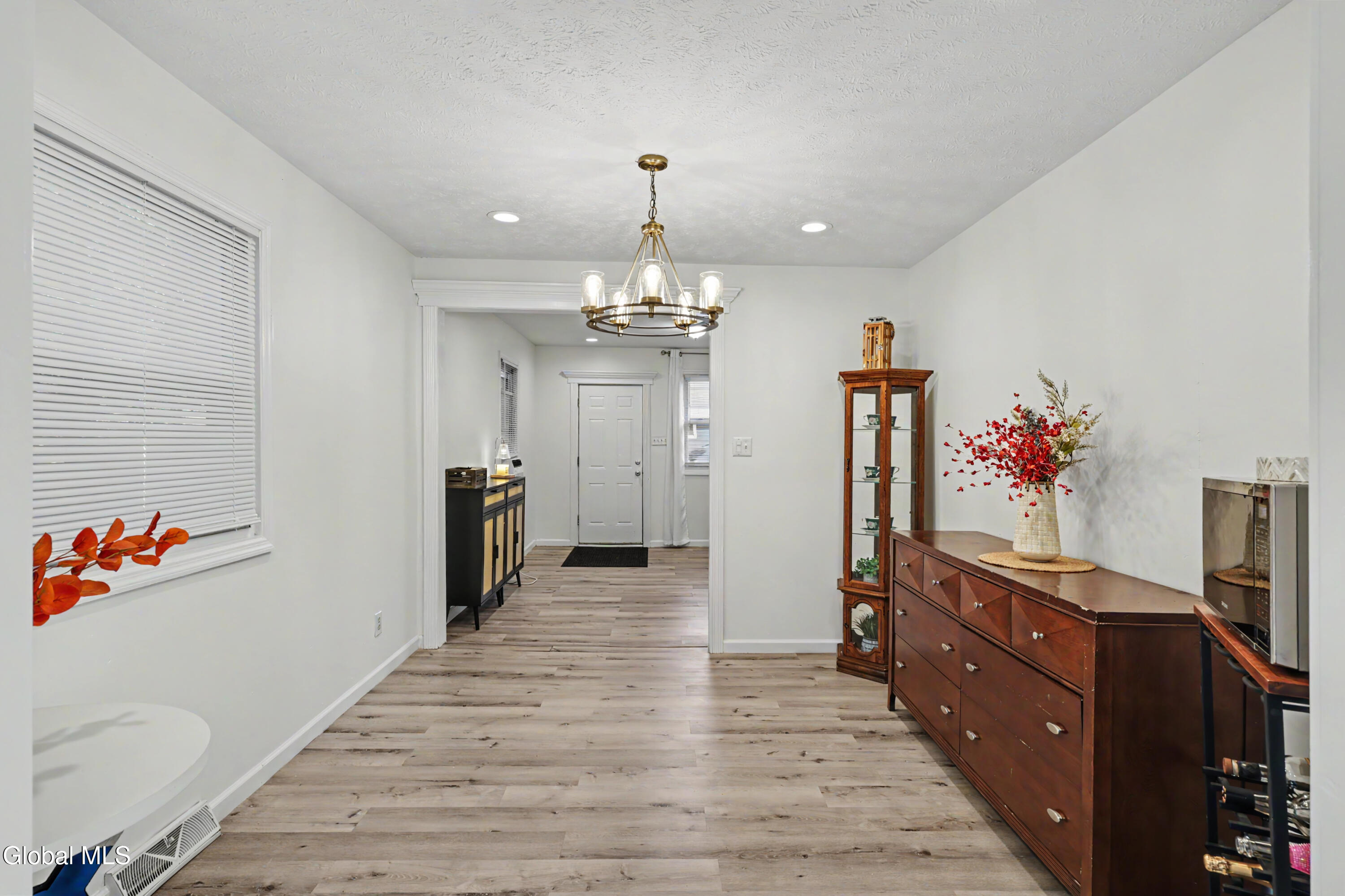 41 Hillcrest Avenue Schenectady NY 12304