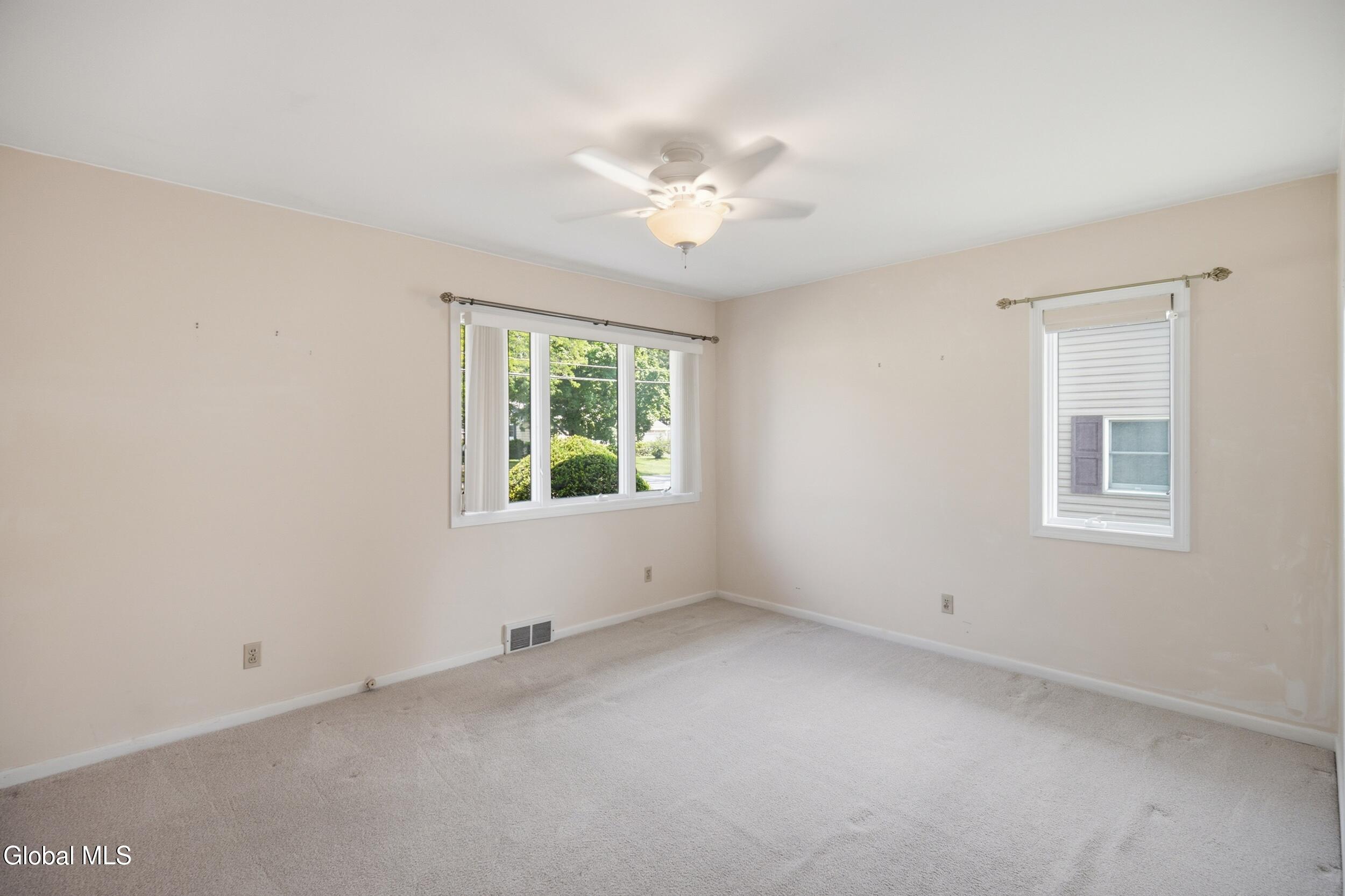 13 Marie Parkway Loudonville NY 12211