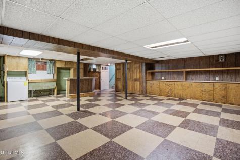 13 Marie Parkway Loudonville NY 12211