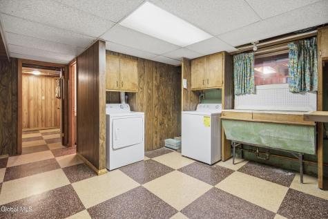 13 Marie Parkway Loudonville NY 12211
