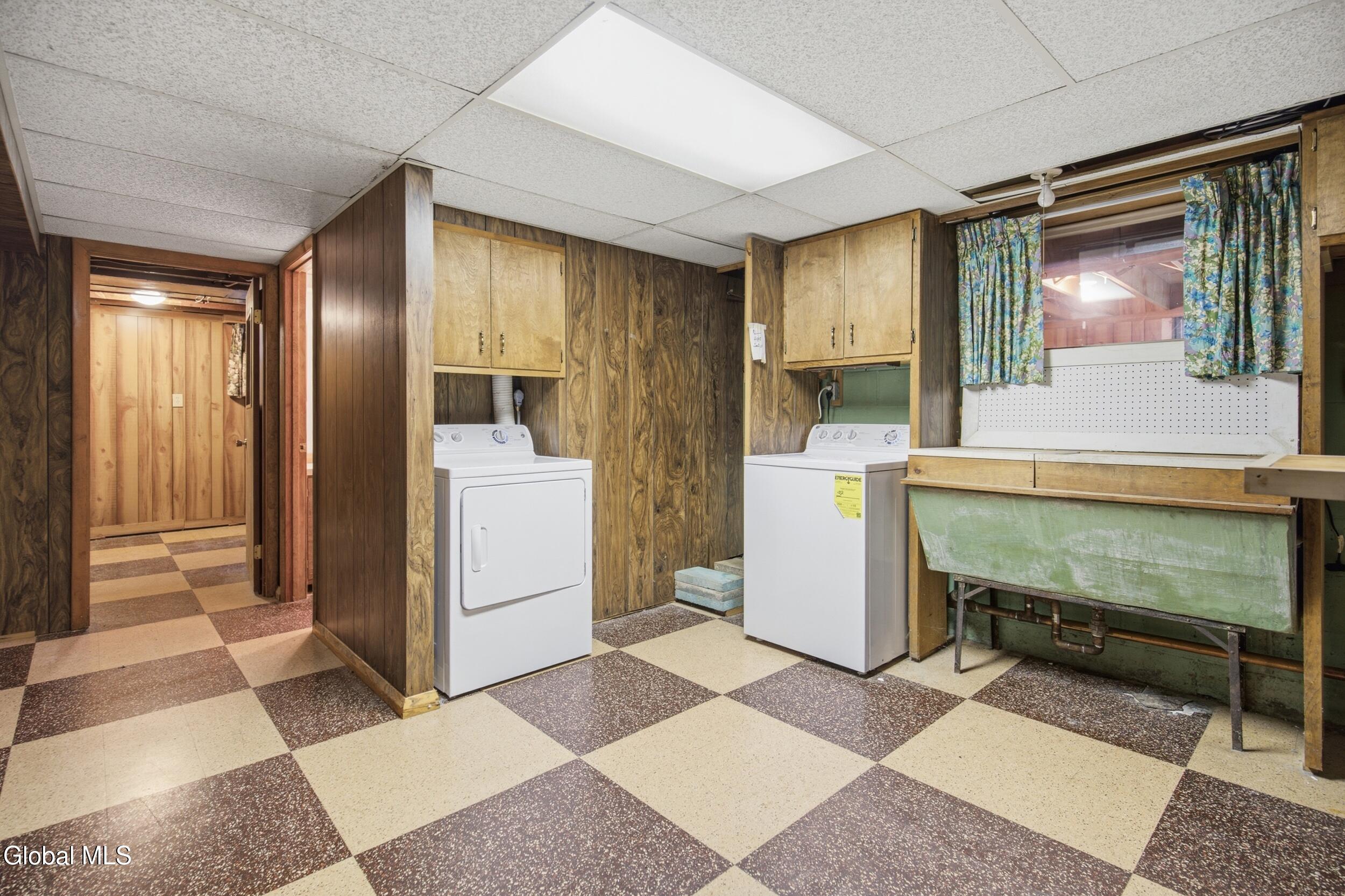 13 Marie Parkway Loudonville NY 12211
