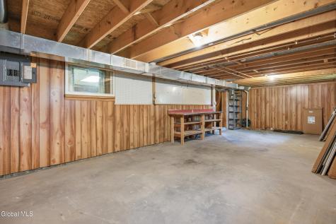 13 Marie Parkway Loudonville NY 12211