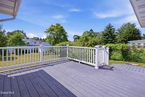 13 Marie Parkway Loudonville NY 12211
