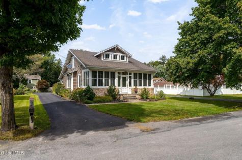 9 N Jefferson Avenue Catskill NY 12414