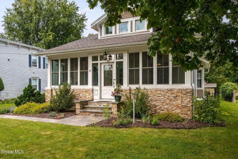 9 N Jefferson Avenue Catskill NY 12414