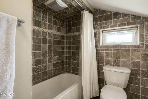 9 N Jefferson Avenue Catskill NY 12414