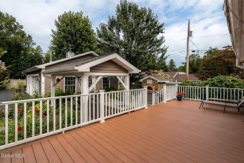 9 N Jefferson Avenue Catskill NY 12414