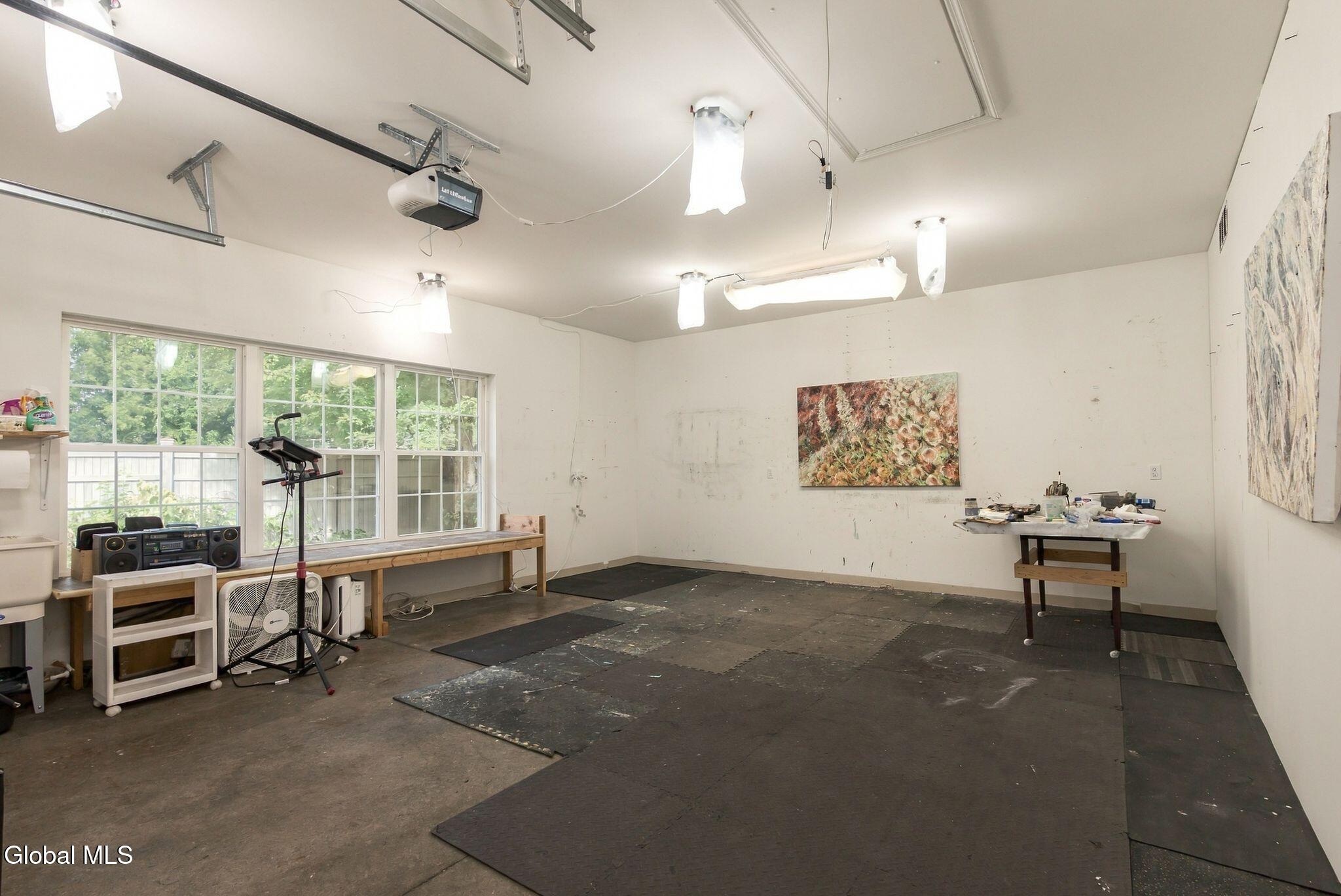 9 N Jefferson Avenue Catskill NY 12414