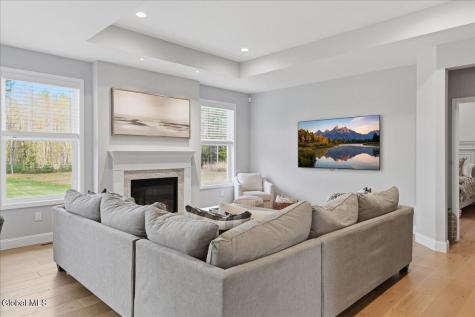 39 Berkeley Way Saratoga Springs NY 12866