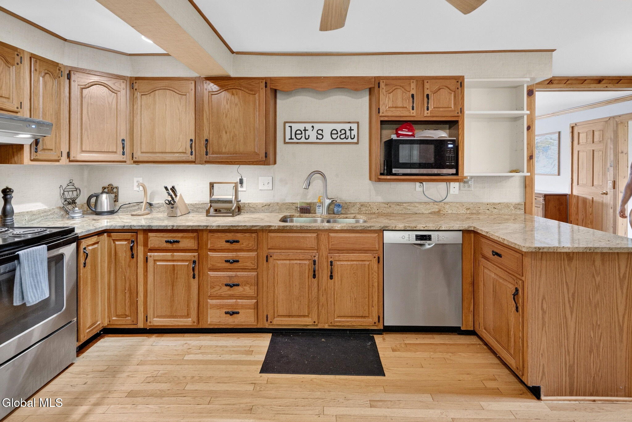 142 Sunnyside N Queensbury NY 12804