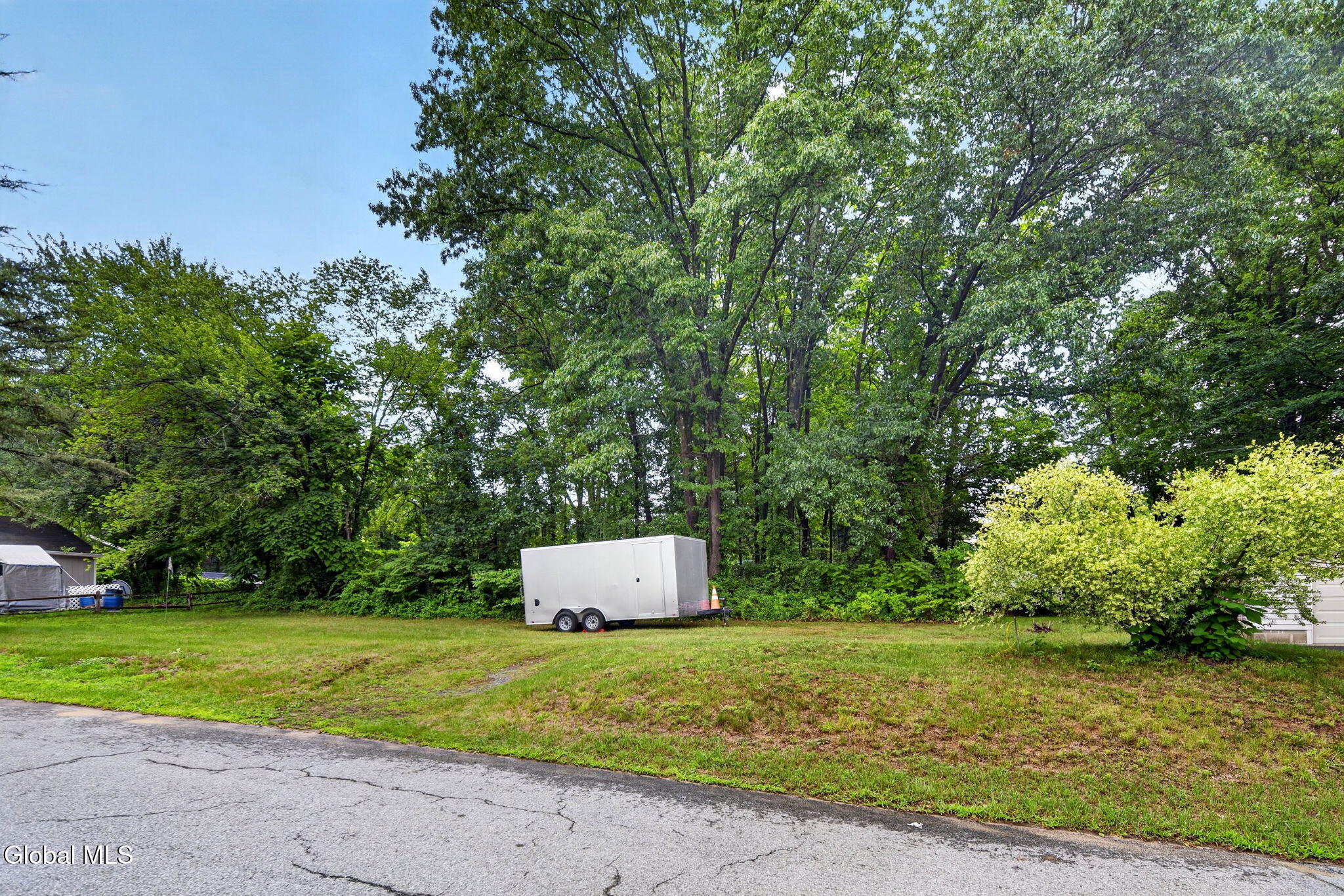 142 Sunnyside N Queensbury NY 12804