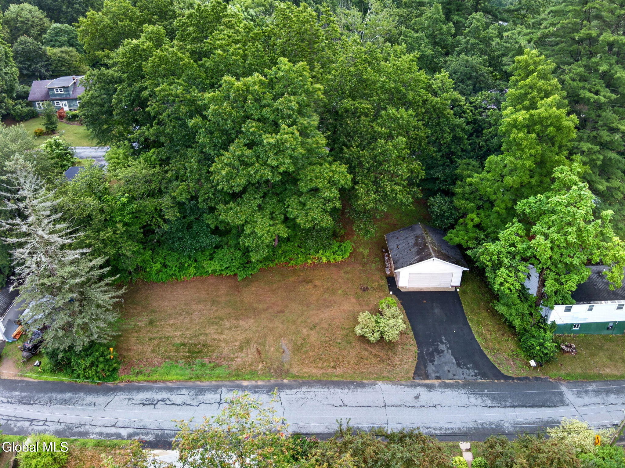 142 Sunnyside N Queensbury NY 12804