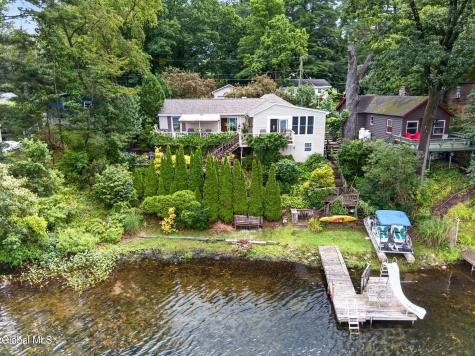 142 Sunnyside N Queensbury NY 12804