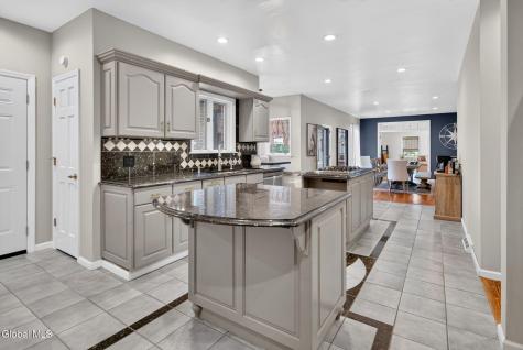 20 Timberwick Drive Halfmoon NY 12065