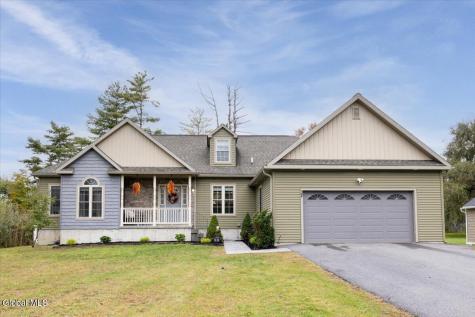 32 Locust Grove Road Saratoga Springs NY 12866