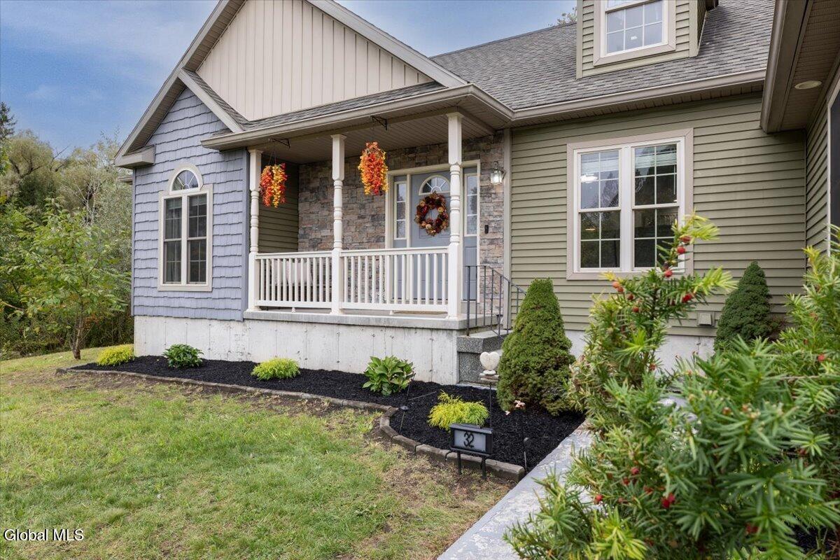 32 Locust Grove Road Saratoga Springs NY 12866