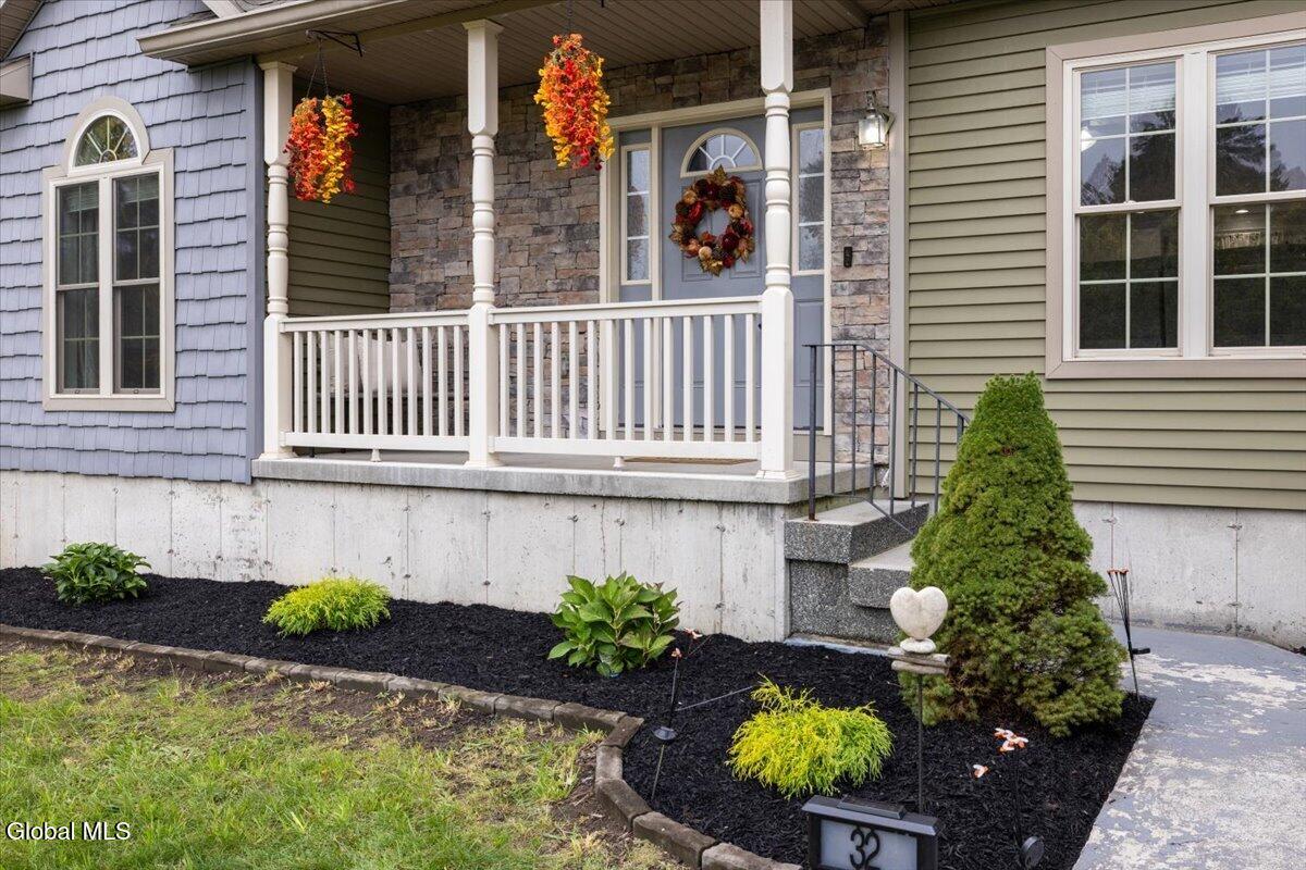 32 Locust Grove Road Saratoga Springs NY 12866