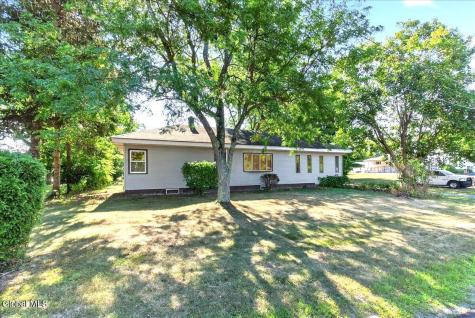 13 Veterans Street Poestenkill NY 12140