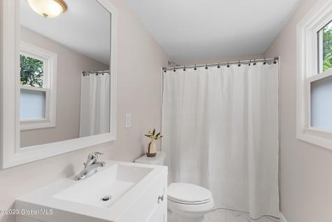 18 Eagle Street Scotia NY 12302