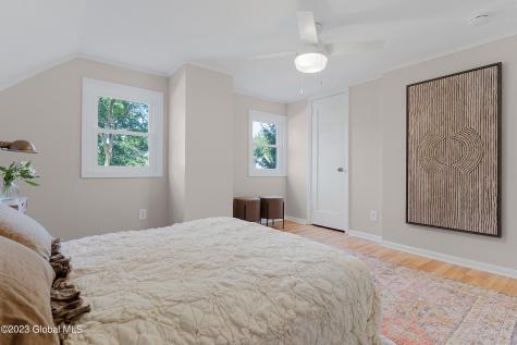 18 Eagle Street Scotia NY 12302