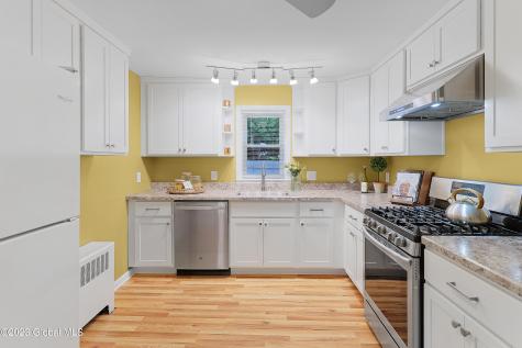 18 Eagle Street Scotia NY 12302