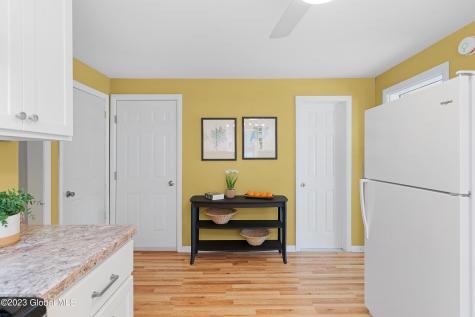 18 Eagle Street Scotia NY 12302