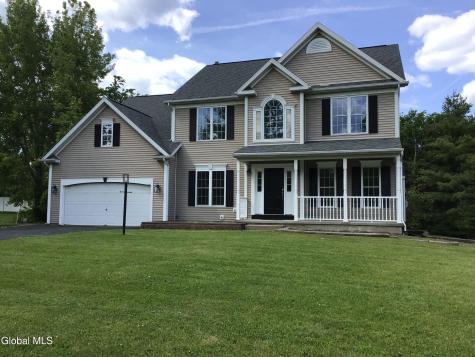 10 Reynolds Court Delmar NY 12054