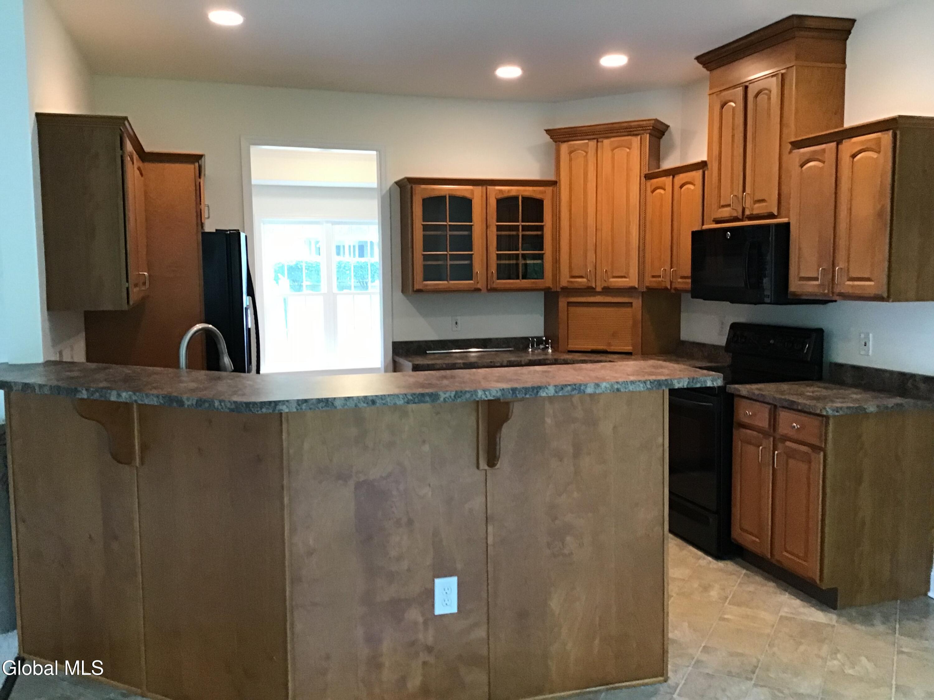 10 Reynolds Court Delmar NY 12054