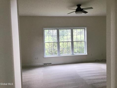 10 Reynolds Court Delmar NY 12054