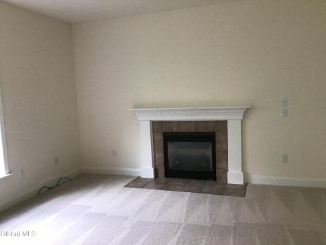 10 Reynolds Court Delmar NY 12054