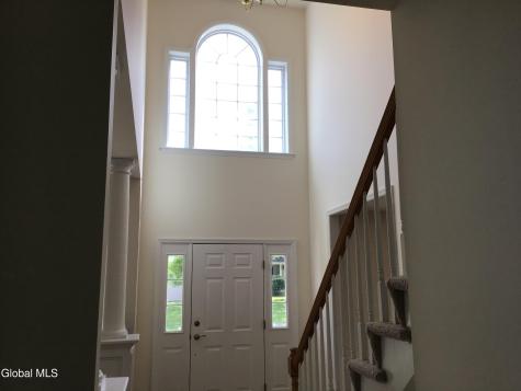 10 Reynolds Court Delmar NY 12054