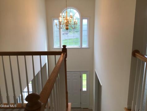 10 Reynolds Court Delmar NY 12054