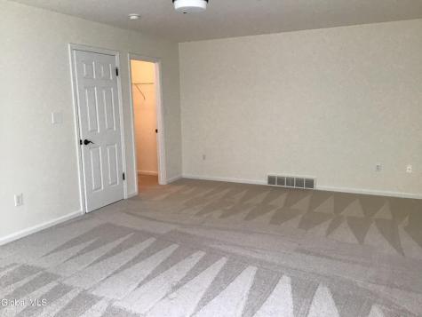 10 Reynolds Court Delmar NY 12054